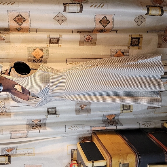 Retro Grey Seersucker Dress - Picture 8 of 11